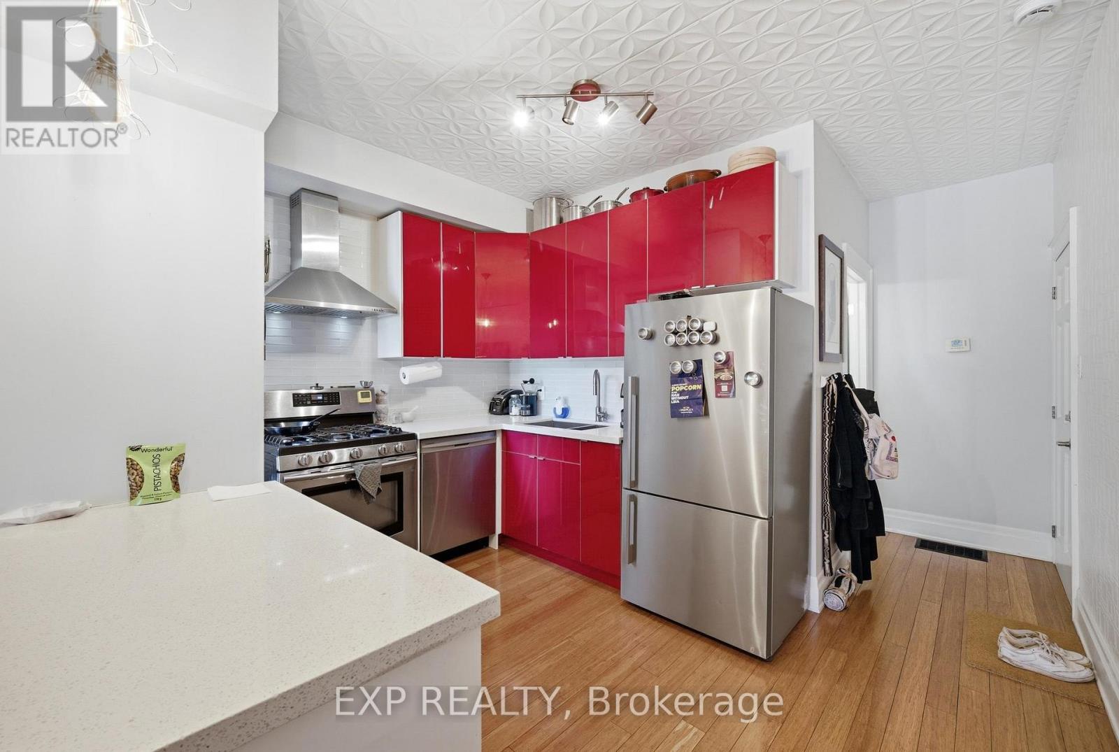 679 Ossington Avenue, Toronto (palmerston-little Italy), Ontario