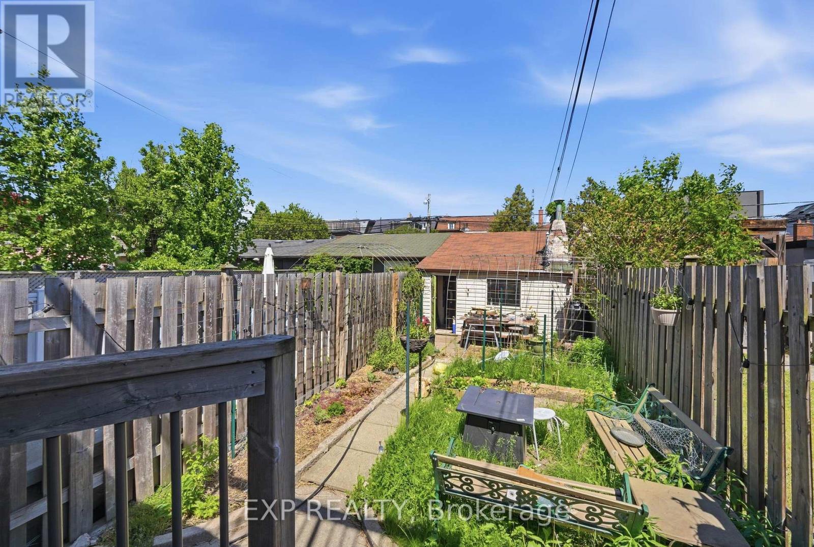 679 Ossington Avenue, Toronto (palmerston-little Italy), Ontario