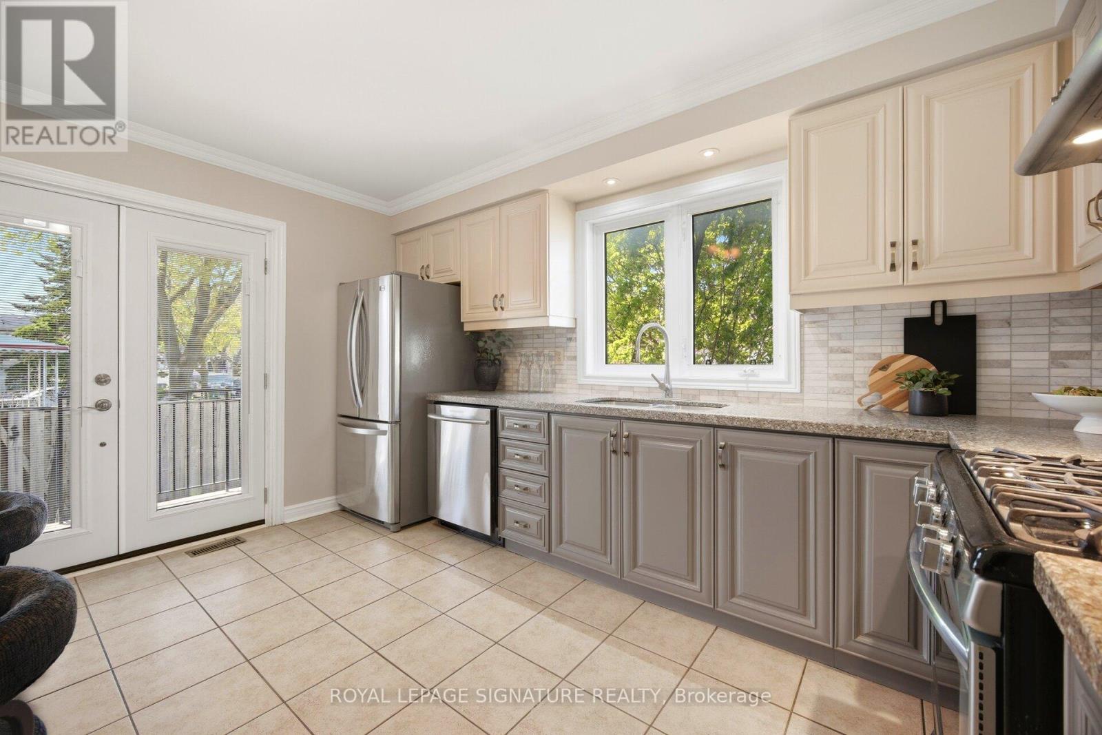 189 Aileen Avenue, Toronto (keelesdale-eglinton West), Ontario
