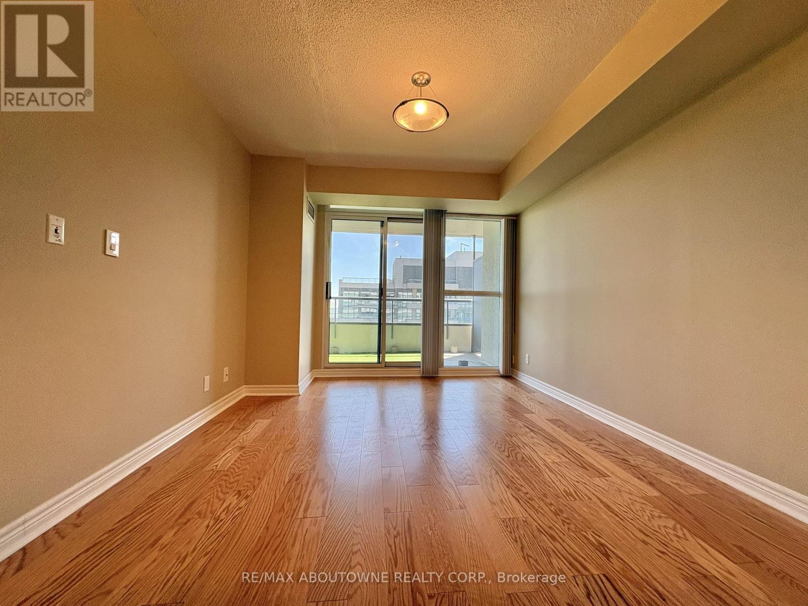 2706 - 23 Hollywood Avenue, Toronto (willowdale East), Ontario