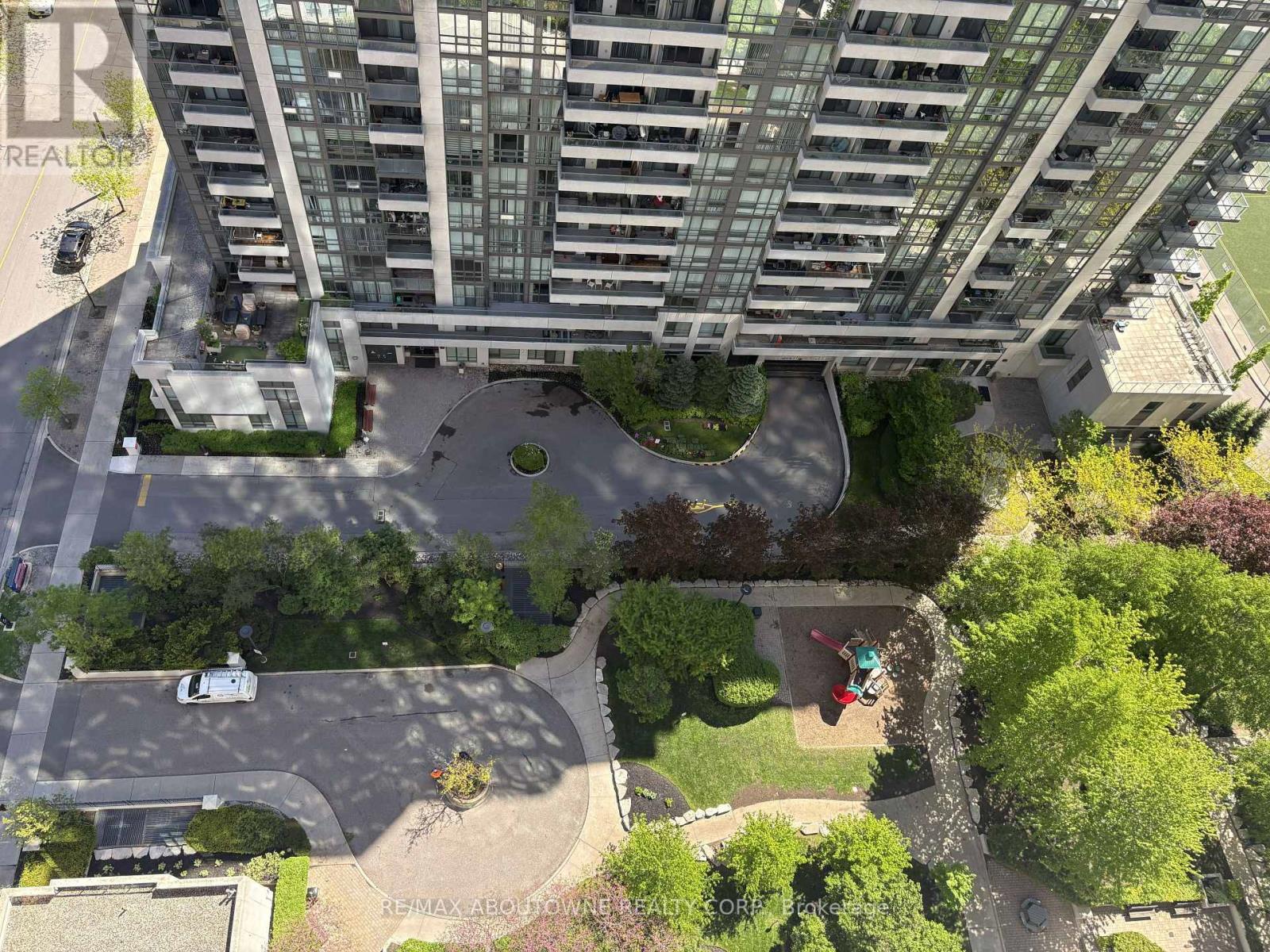 2706 - 23 Hollywood Avenue, Toronto (willowdale East), Ontario