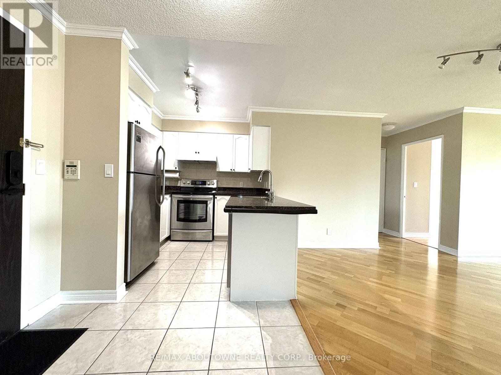 2706 - 23 Hollywood Avenue, Toronto (willowdale East), Ontario