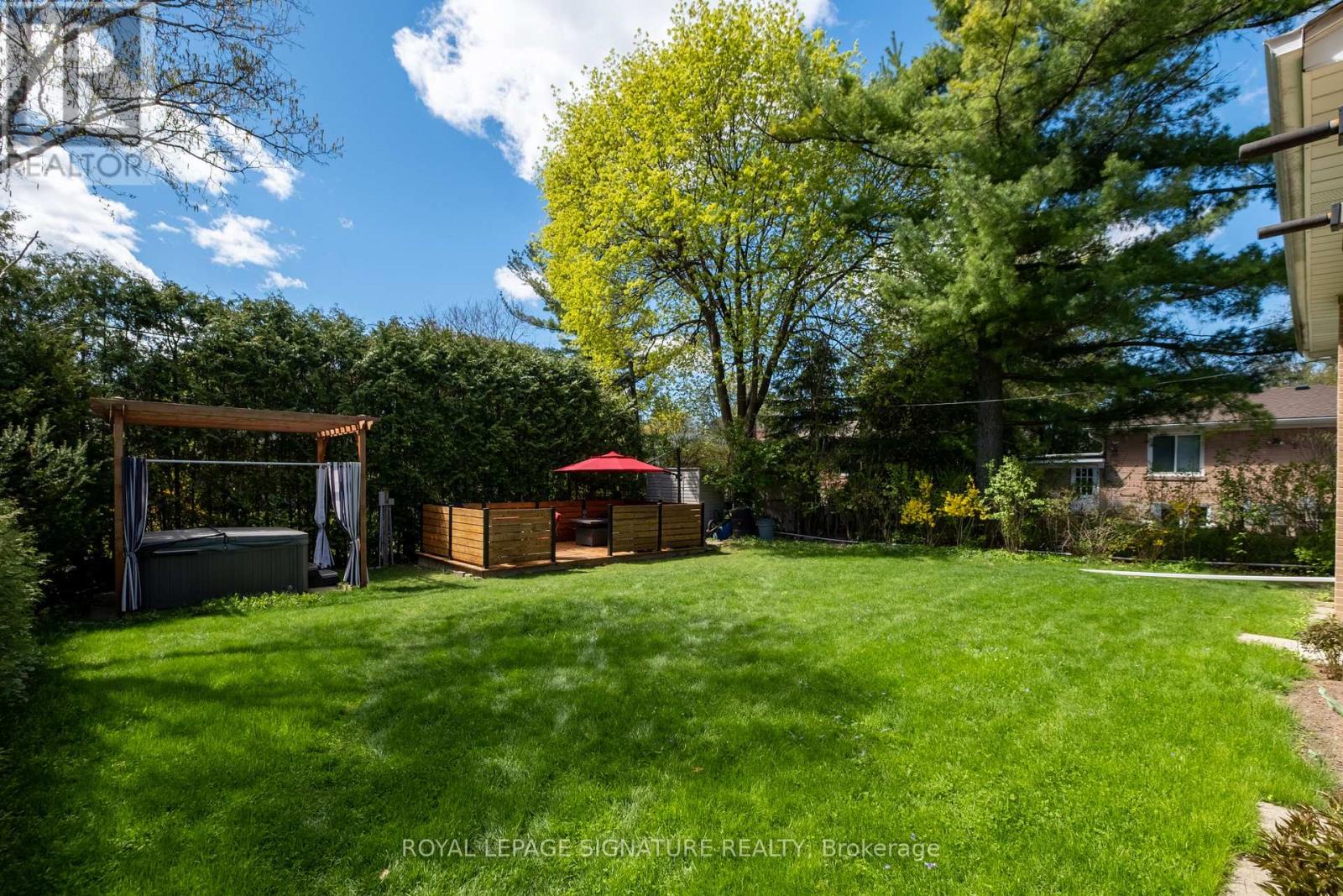 139 Holcolm Road, Toronto (willowdale West), Ontario