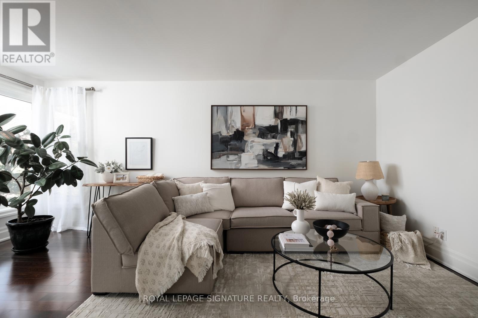 139 Holcolm Road, Toronto (willowdale West), Ontario