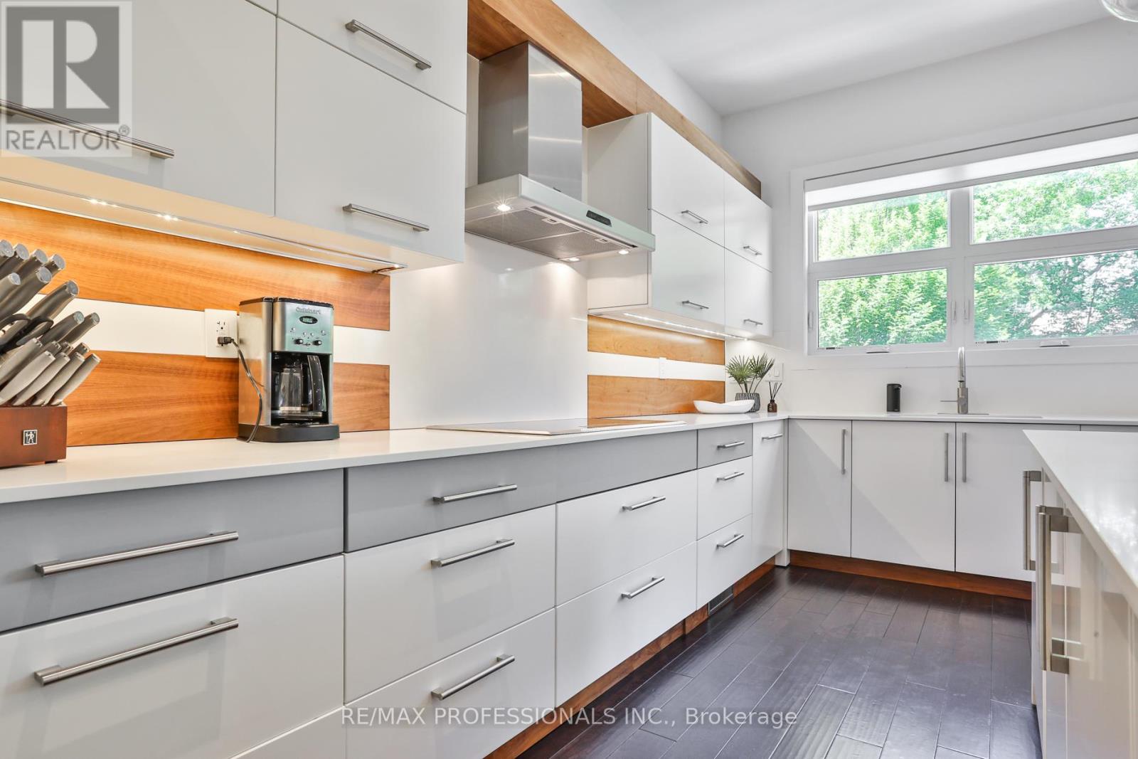 54 Renown Road, Toronto (islington-city Centre West), Ontario