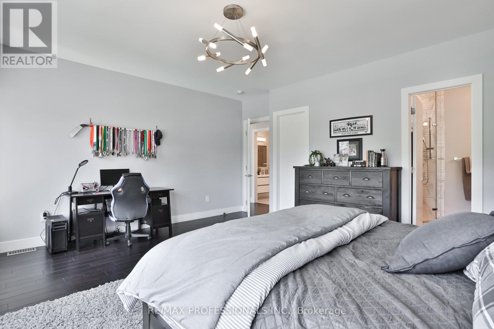 54 Renown Road, Toronto (islington-city Centre West), Ontario