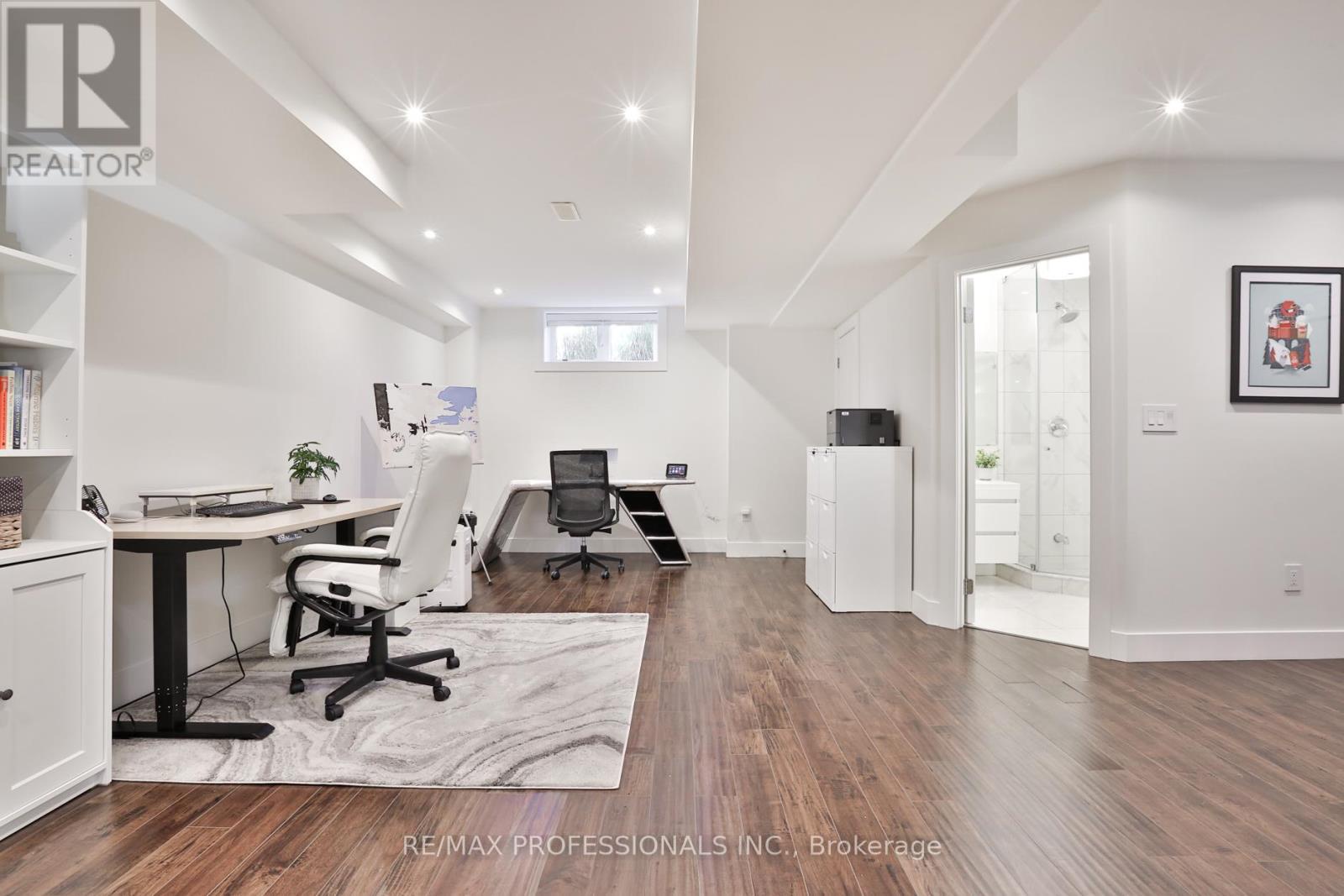 54 Renown Road, Toronto (islington-city Centre West), Ontario
