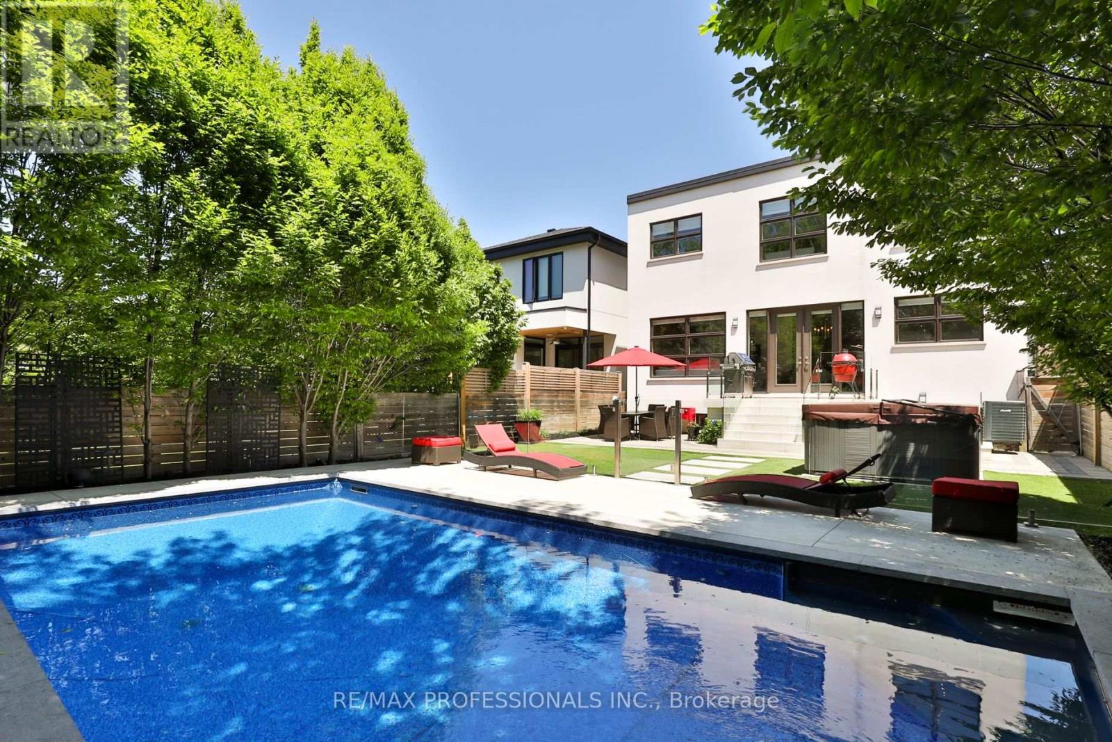 54 Renown Road, Toronto (islington-city Centre West), Ontario