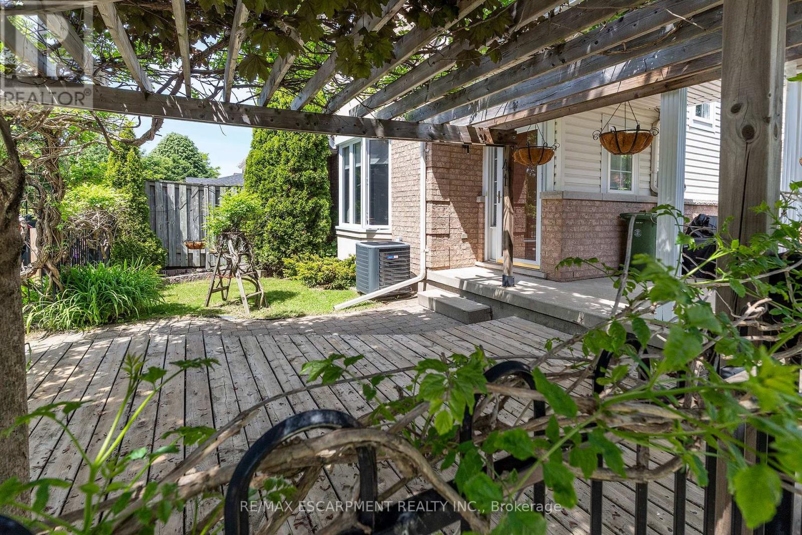 41 Valridge Drive, Hamilton (ancaster), Ontario