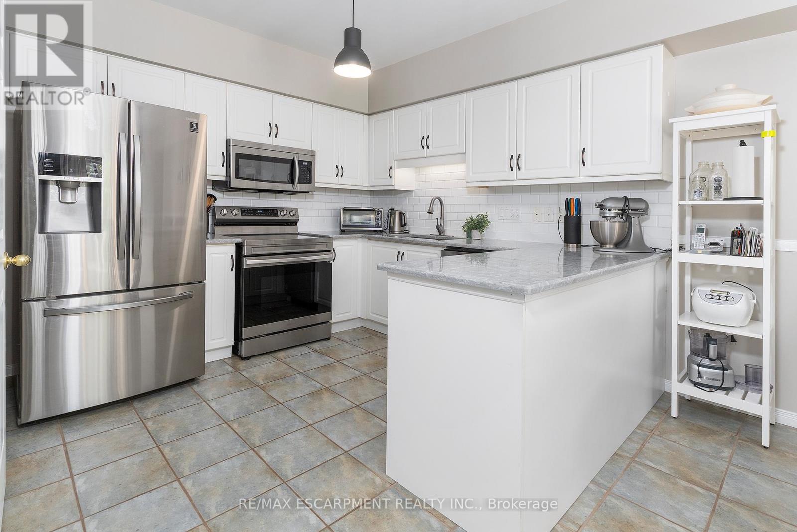 41 Valridge Drive, Hamilton (ancaster), Ontario