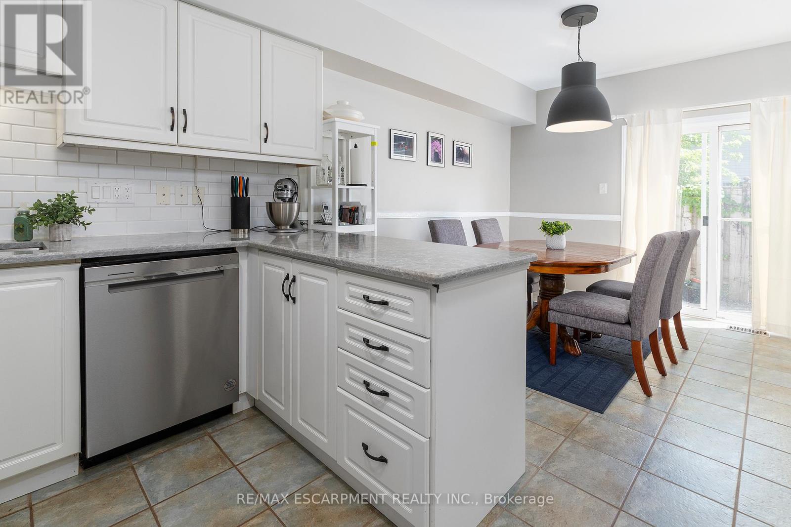 41 Valridge Drive, Hamilton (ancaster), Ontario
