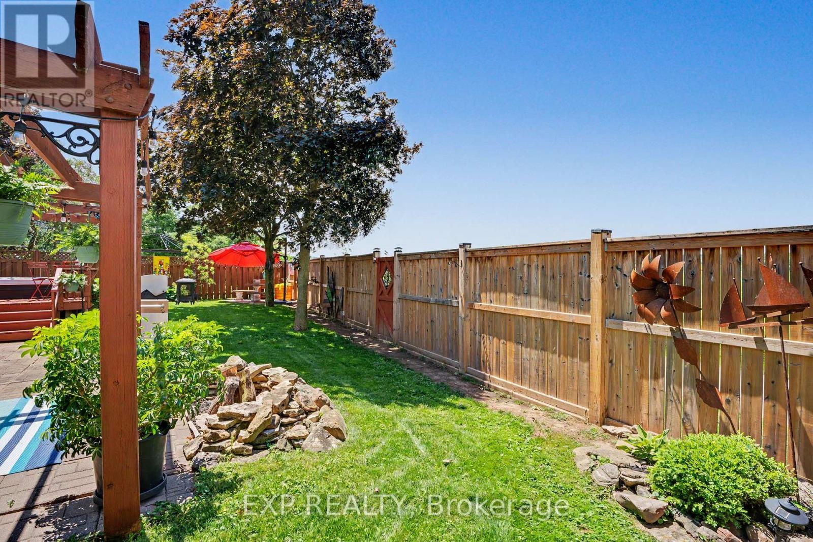 4566 Cedarbrook Lane, Lincoln (beamsville), Ontario