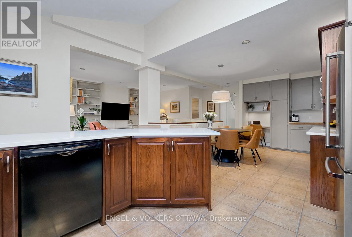 10 Rock Avenue, Ottawa, Ontario