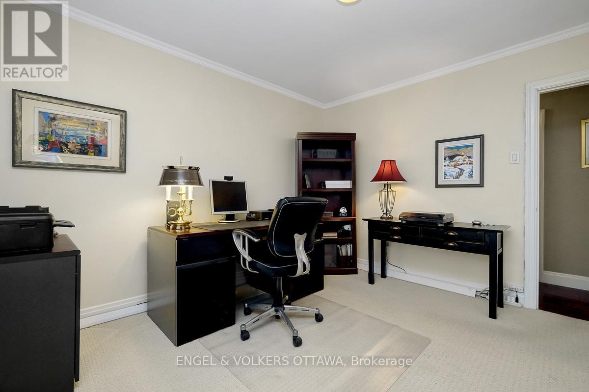 10 Rock Avenue, Ottawa, Ontario