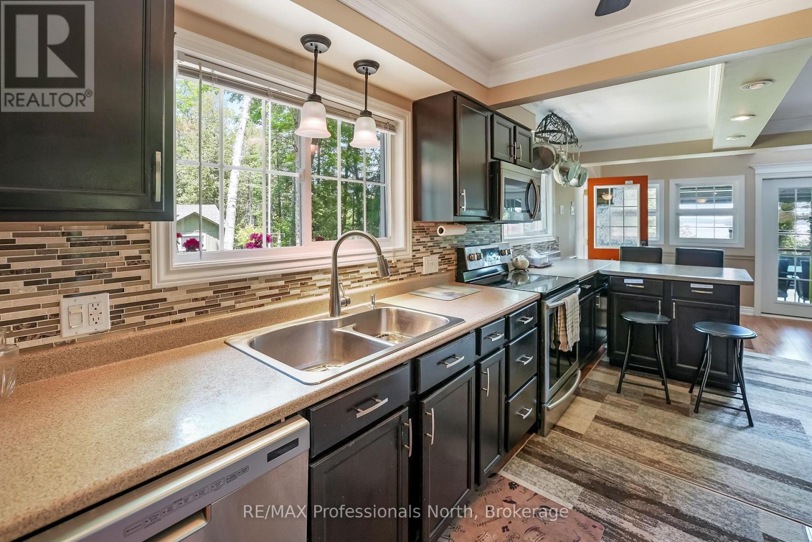 1214 Kashagawigamog Lake Road, Minden Hills (minden), Ontario