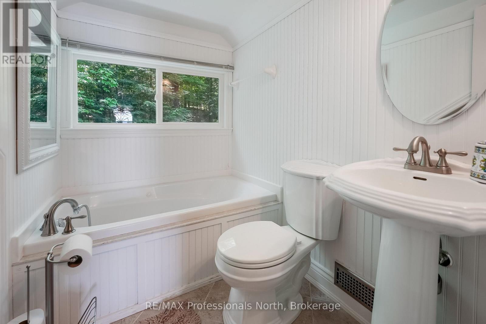 1214 Kashagawigamog Lake Road, Minden Hills (minden), Ontario