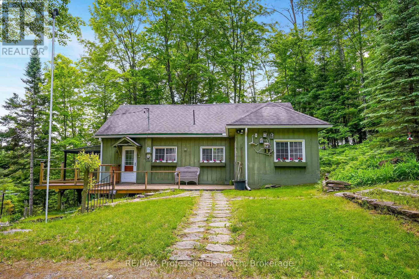 1214 Kashagawigamog Lake Road, Minden Hills (minden), Ontario