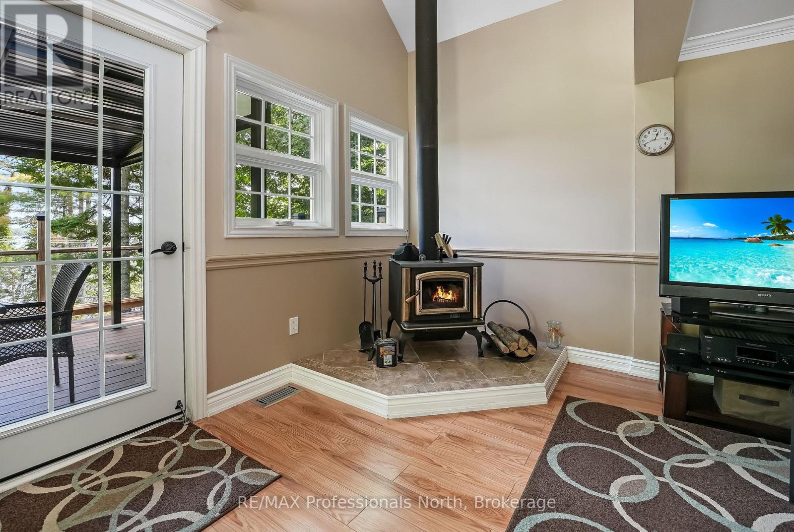 1214 Kashagawigamog Lake Road, Minden Hills (minden), Ontario
