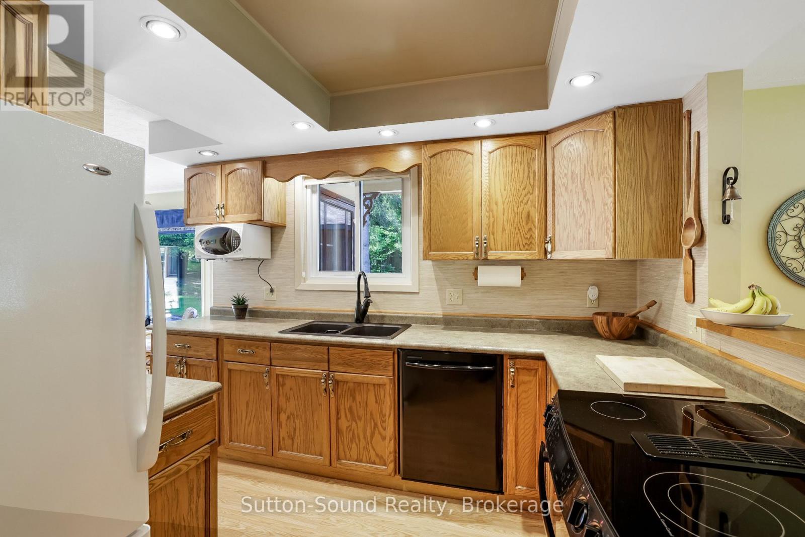 152 Old Mill Road, Georgian Bluffs, Ontario