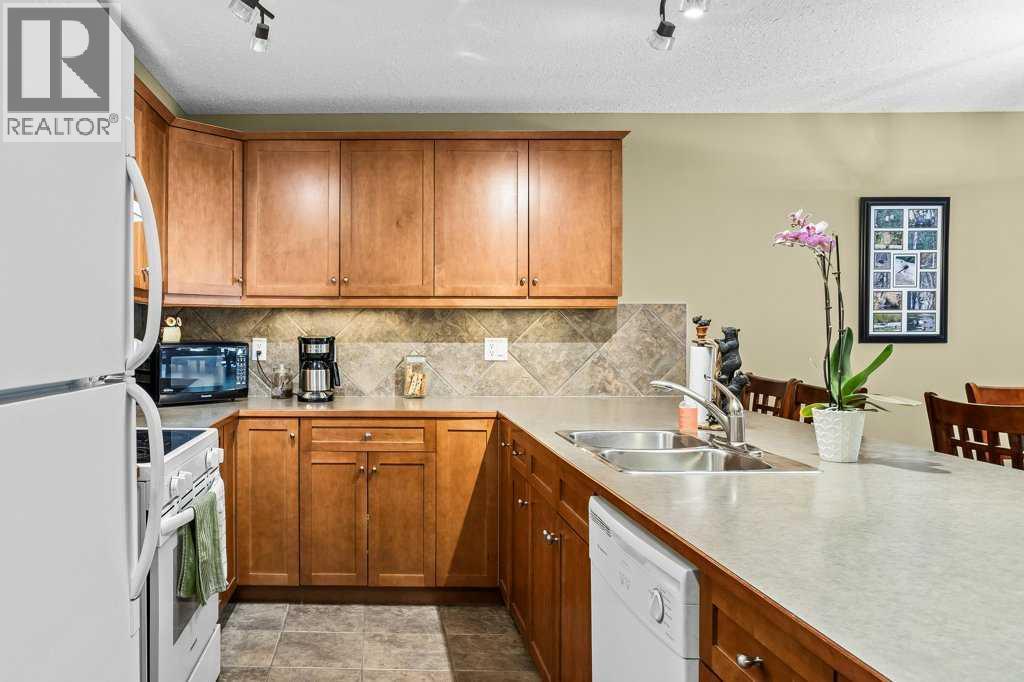 215, 150 Crossbow Place, Canmore, Alberta