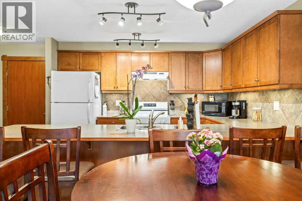 215, 150 Crossbow Place, Canmore, Alberta