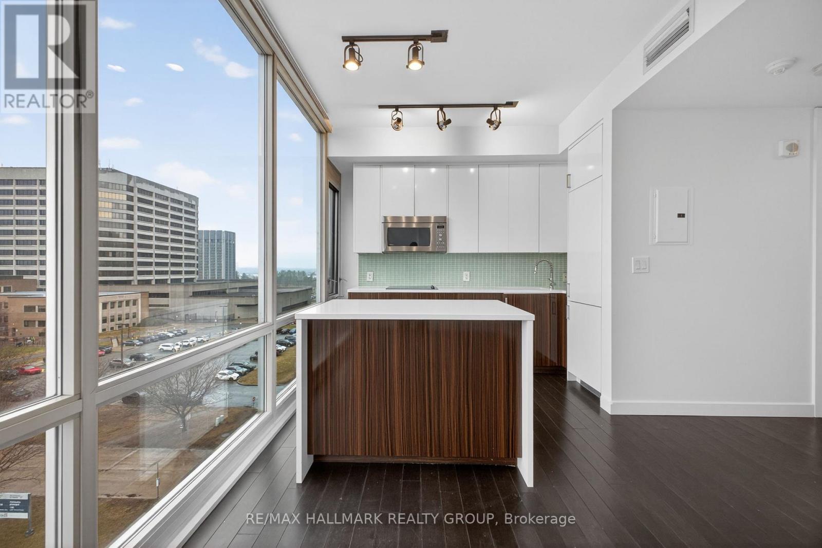 705 - 201 Parkdale Avenue, Ottawa, Ontario