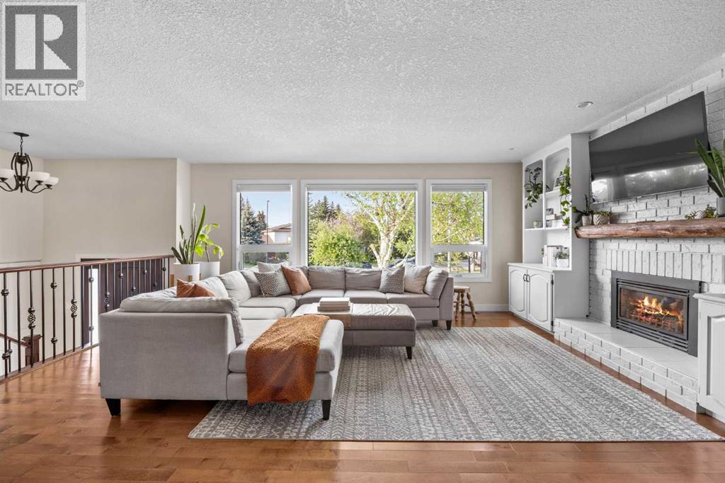 111 Silvergrove Green Nw, Calgary, Alberta
