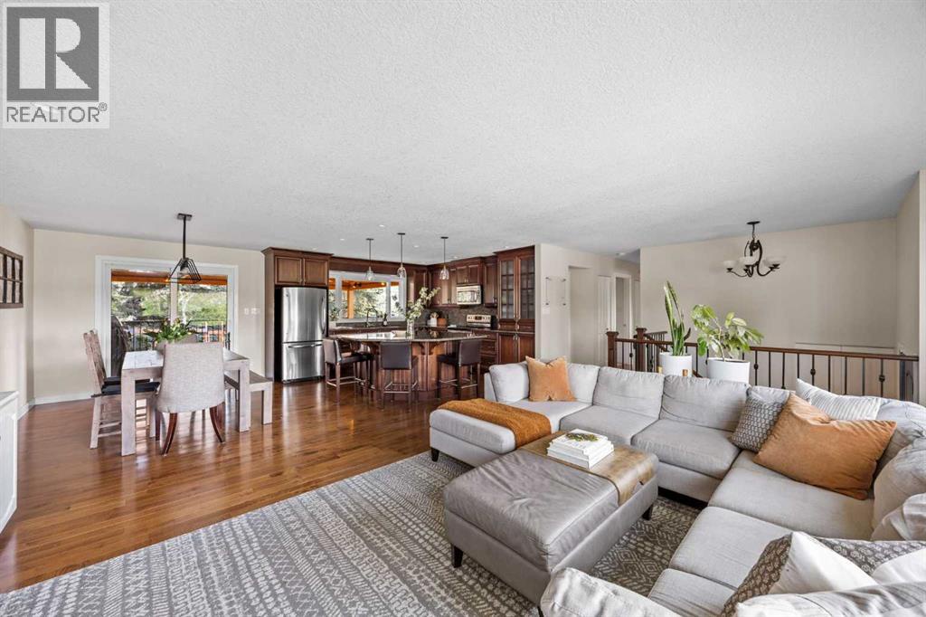 111 Silvergrove Green Nw, Calgary, Alberta