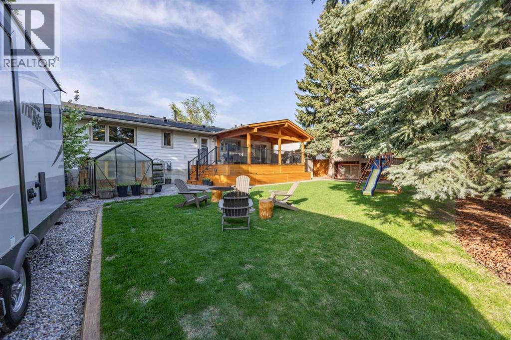 111 Silvergrove Green Nw, Calgary, Alberta