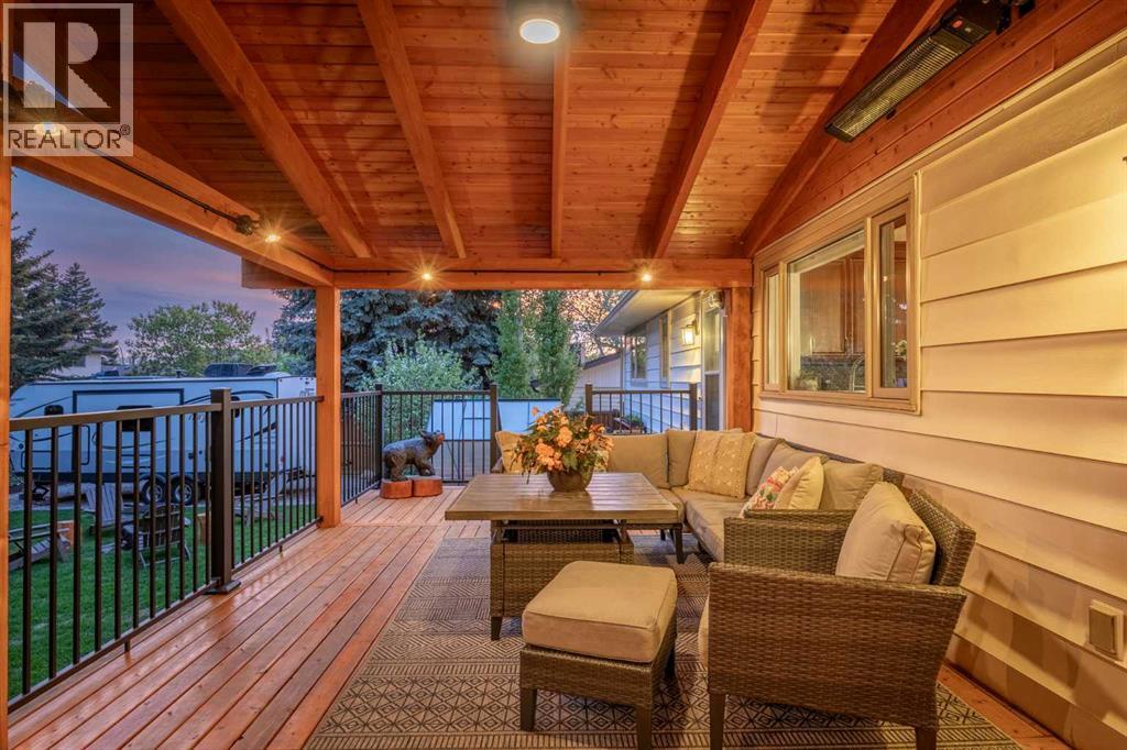 111 Silvergrove Green Nw, Calgary, Alberta