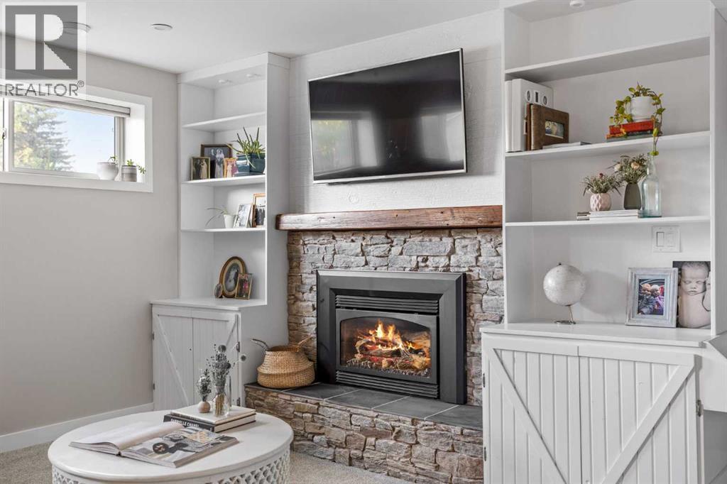 111 Silvergrove Green Nw, Calgary, Alberta