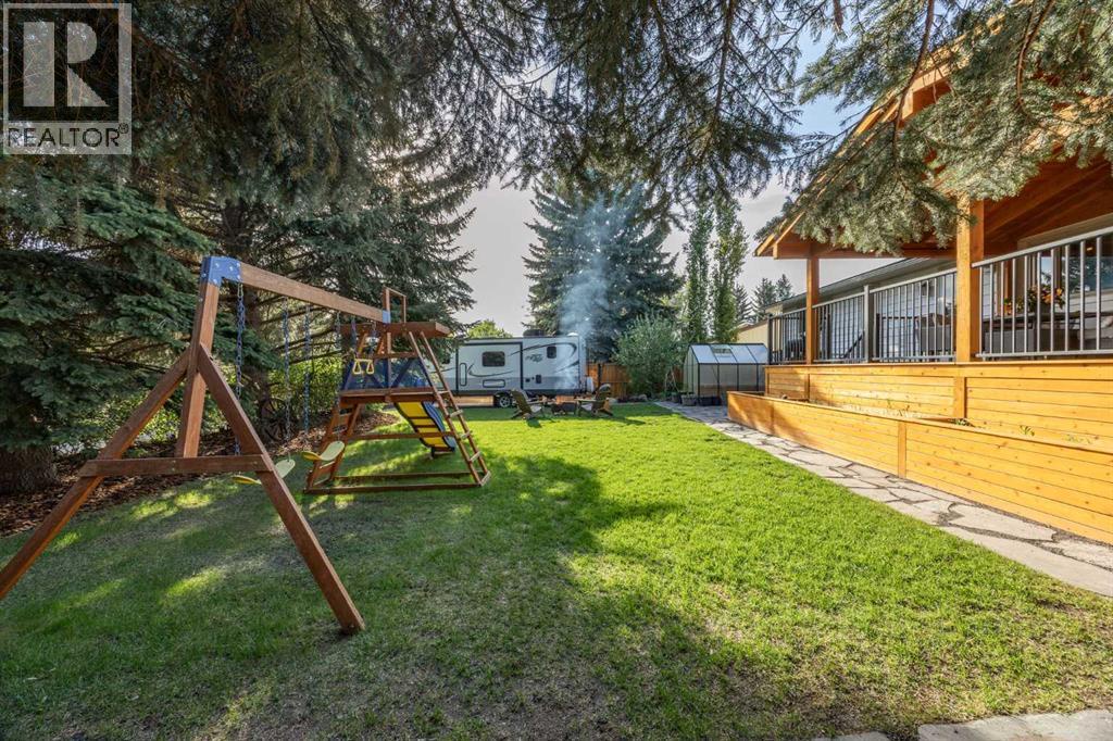 111 Silvergrove Green Nw, Calgary, Alberta