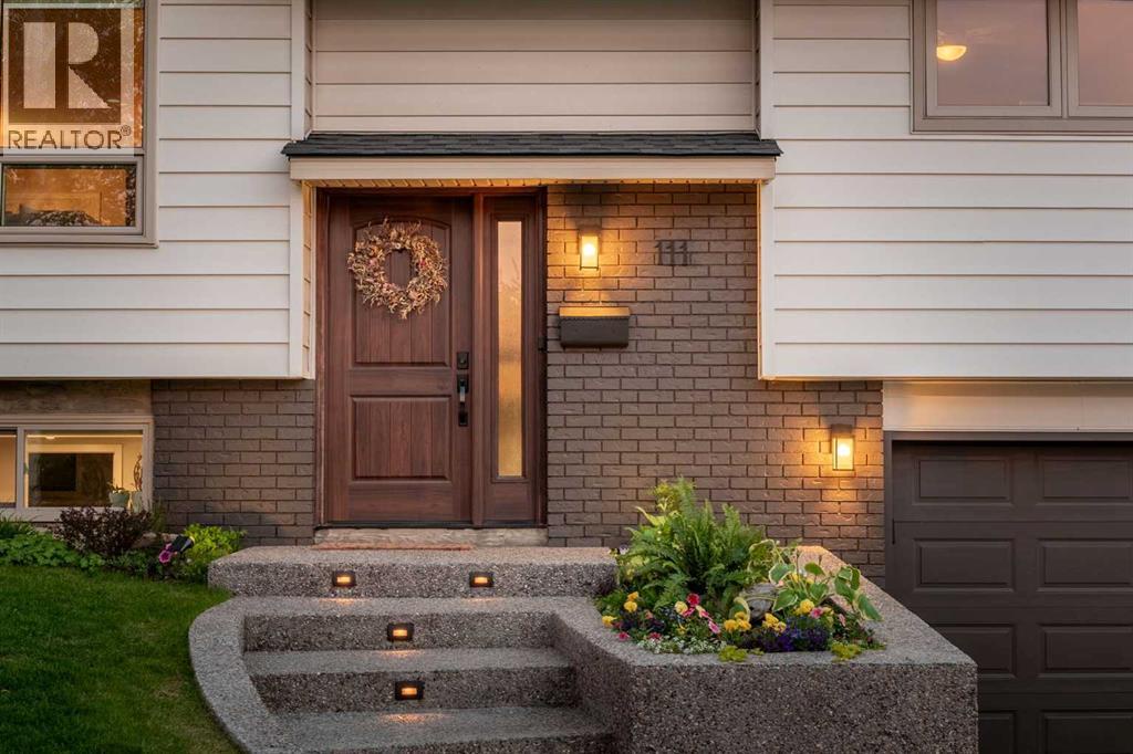 111 Silvergrove Green Nw, Calgary, Alberta