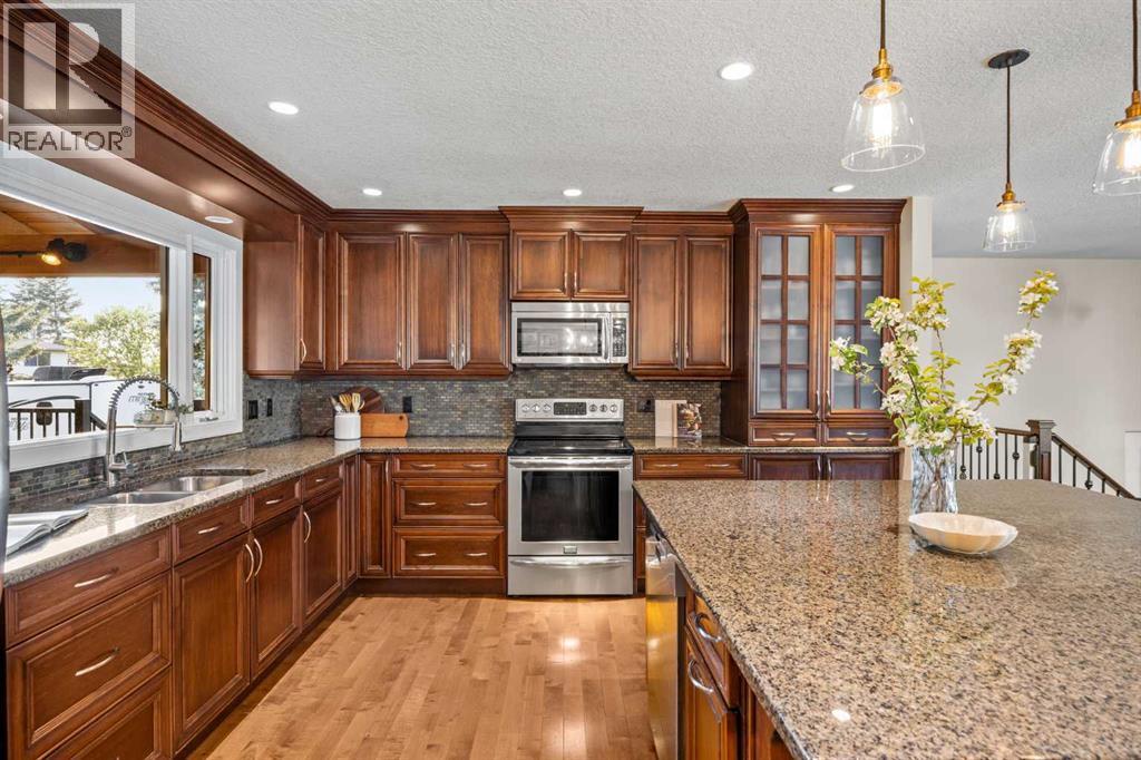 111 Silvergrove Green Nw, Calgary, Alberta