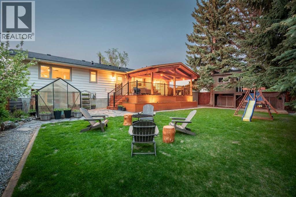 111 Silvergrove Green Nw, Calgary, Alberta