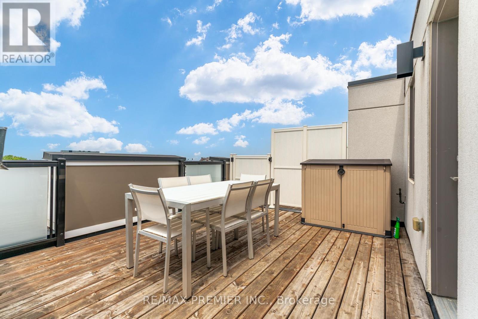 1 - 45 Thomas Mulholland Drive, Toronto (downsview-roding-cfb), Ontario