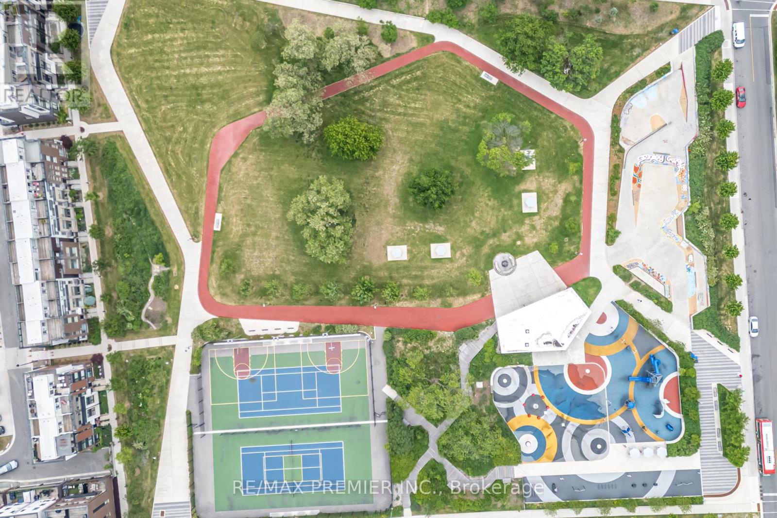 1 - 45 Thomas Mulholland Drive, Toronto (downsview-roding-cfb), Ontario