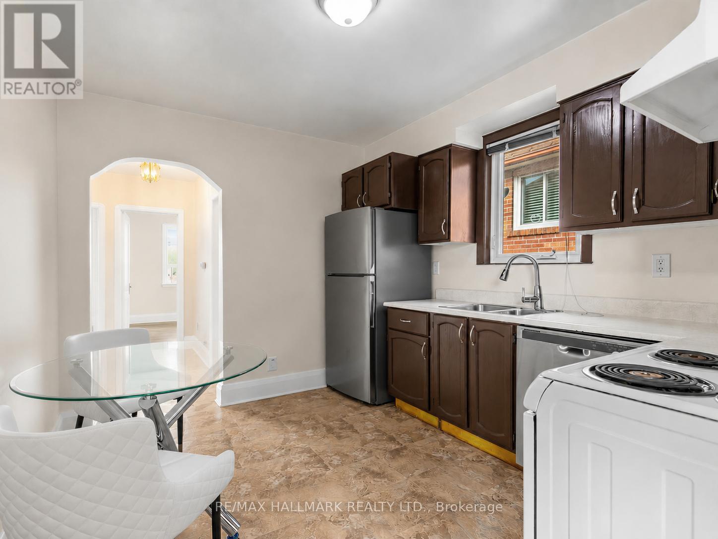 38 Ypres Road, Toronto (keelesdale-eglinton West), Ontario