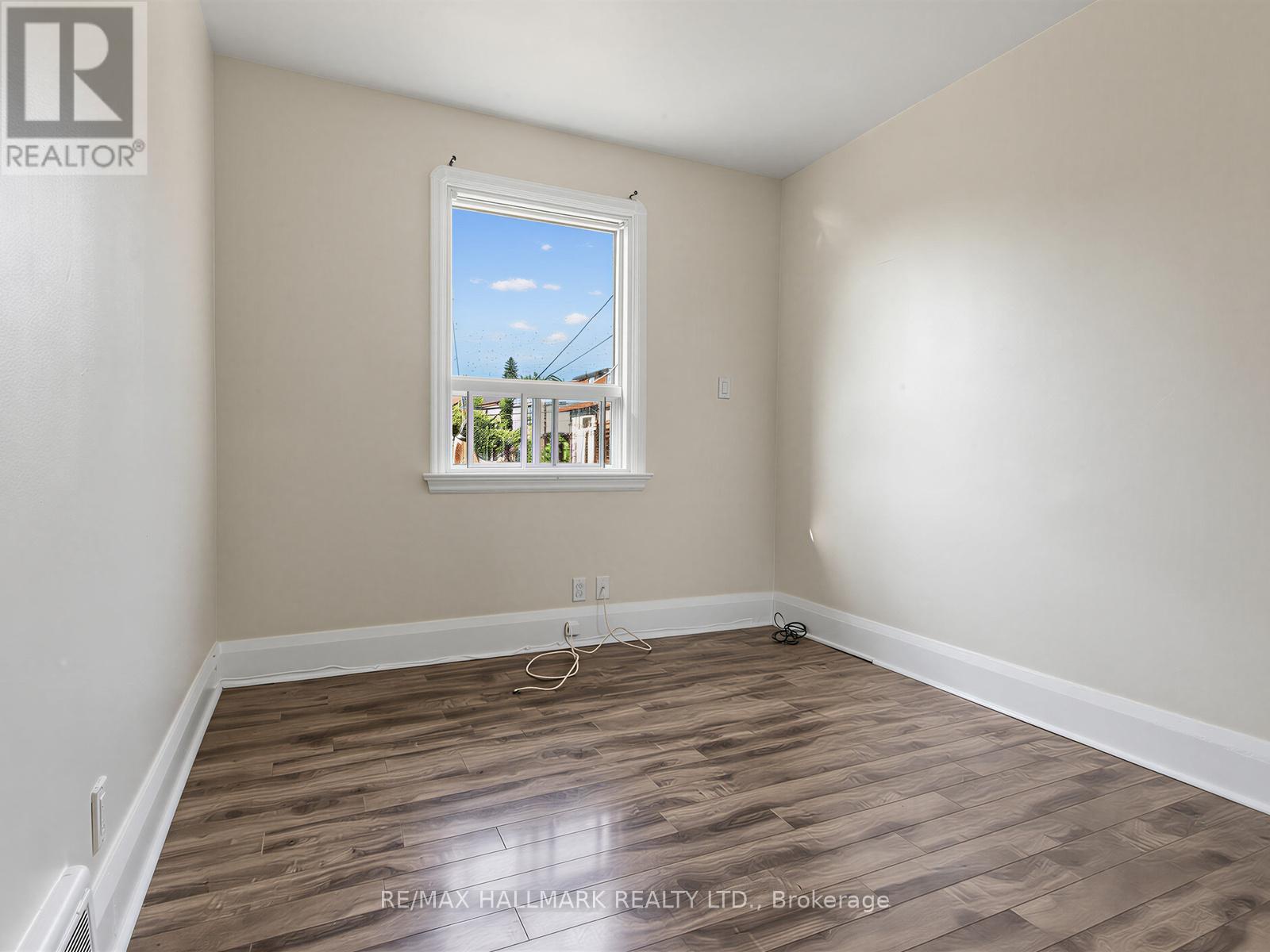 38 Ypres Road, Toronto (keelesdale-eglinton West), Ontario