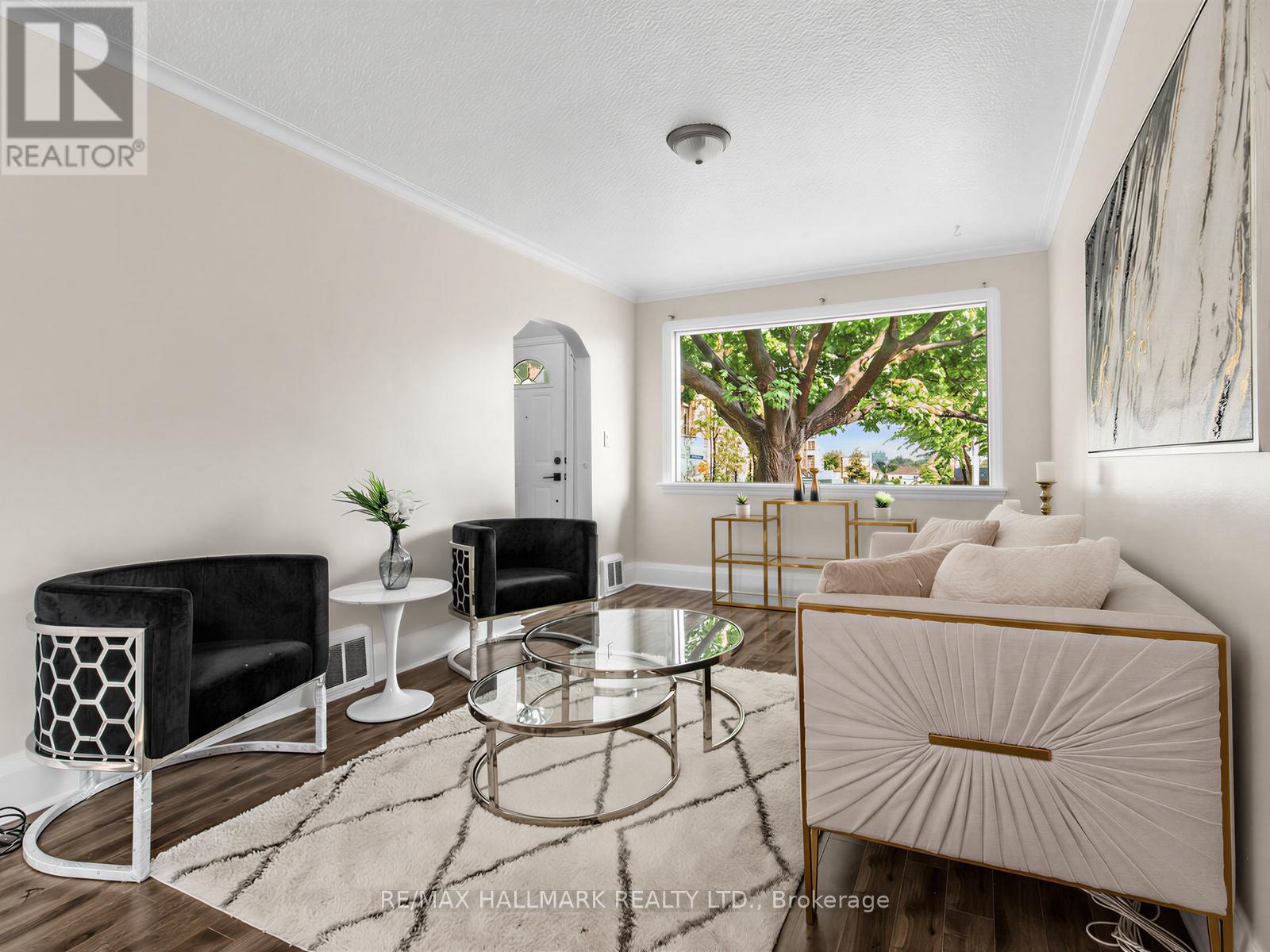38 Ypres Road, Toronto (keelesdale-eglinton West), Ontario