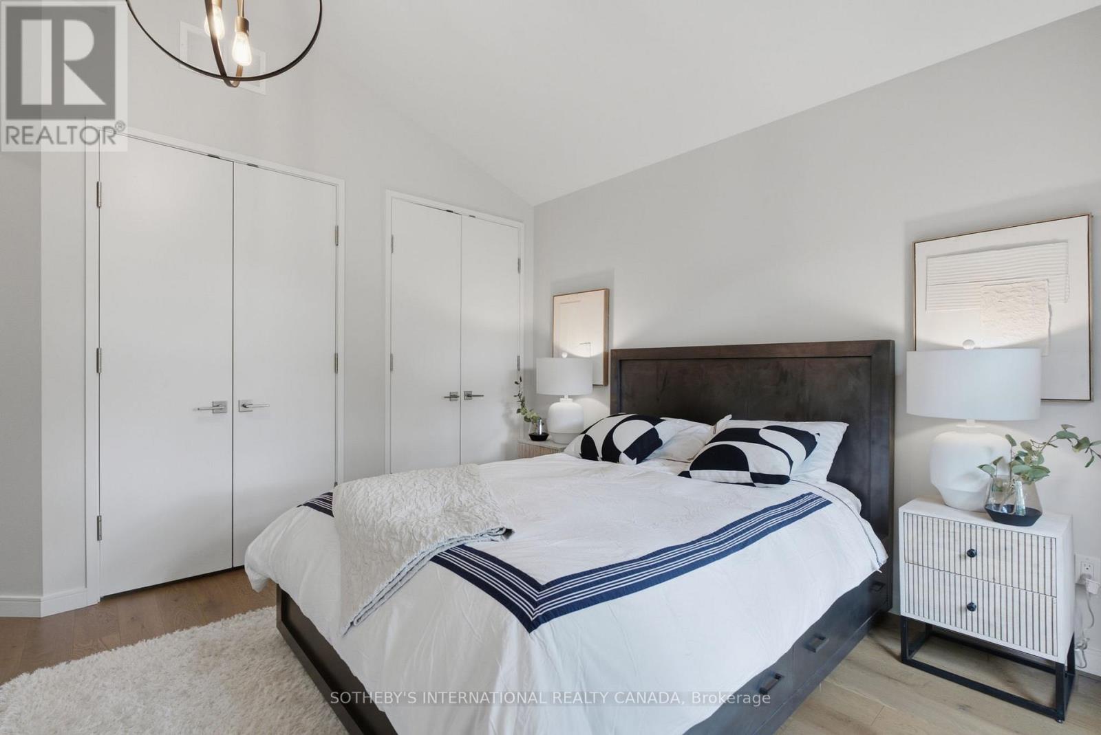 32 Eaton Avenue, Toronto (danforth), Ontario