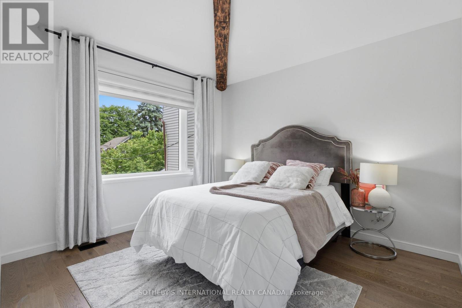 32 Eaton Avenue, Toronto (danforth), Ontario