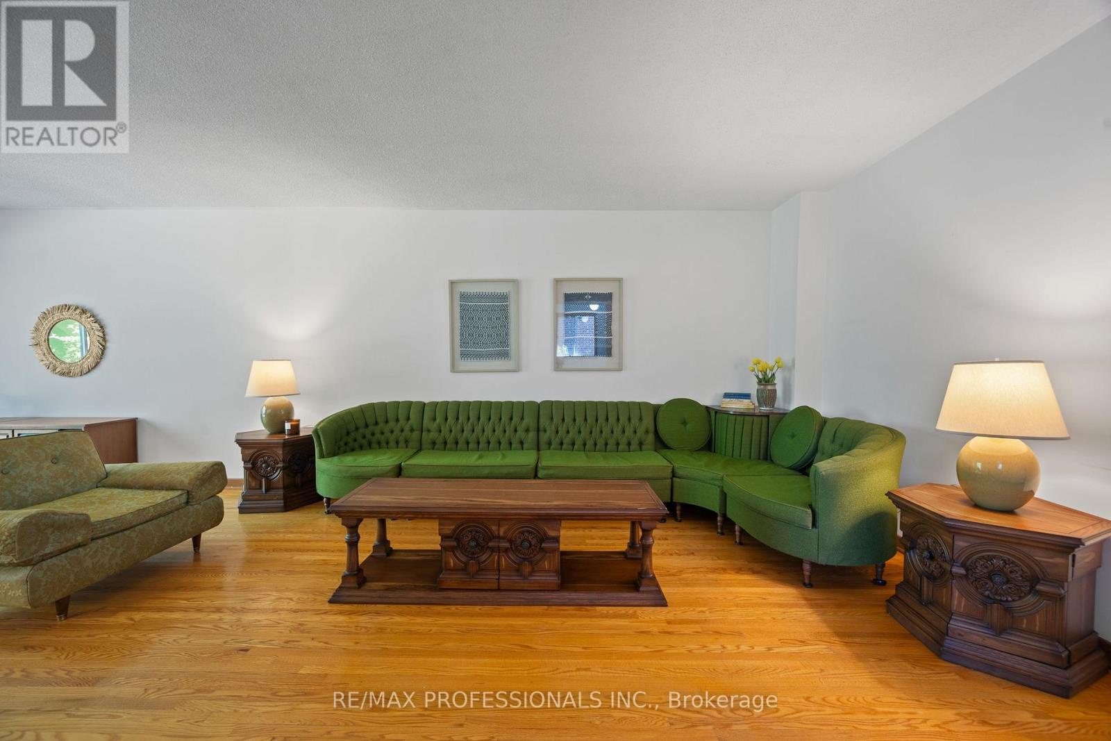 12 Ormskirk Court, Toronto (high Park-swansea), Ontario