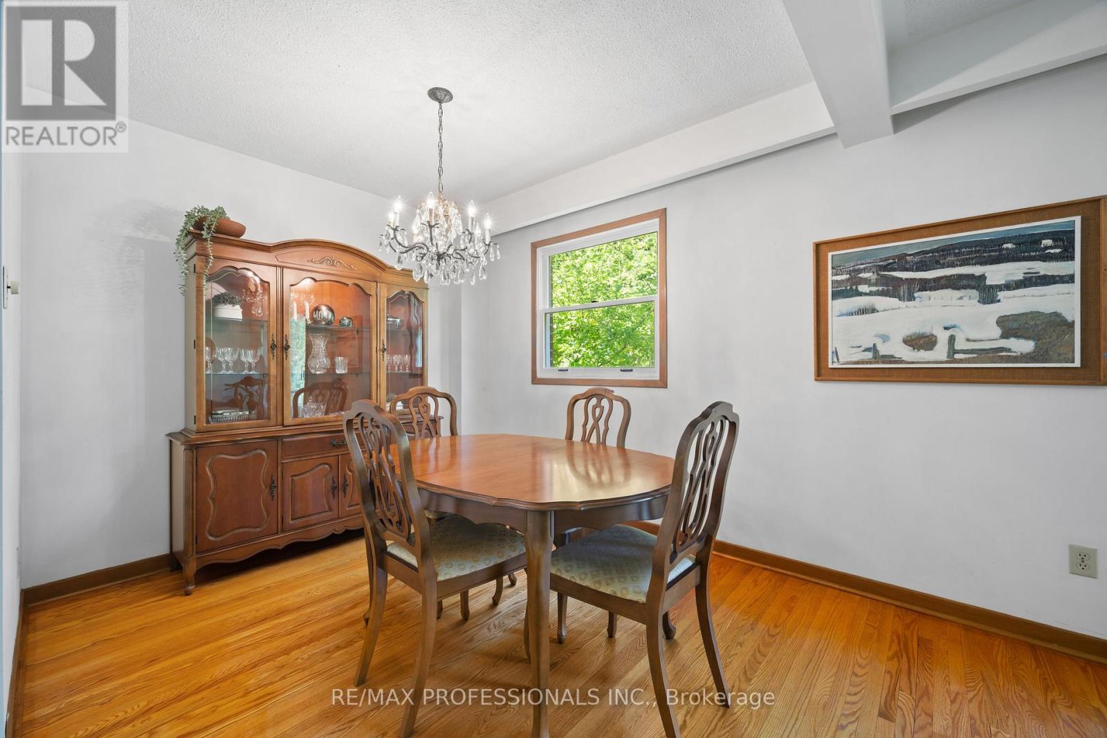 12 Ormskirk Court, Toronto (high Park-swansea), Ontario
