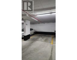404 - 3830 BATHURST STREET