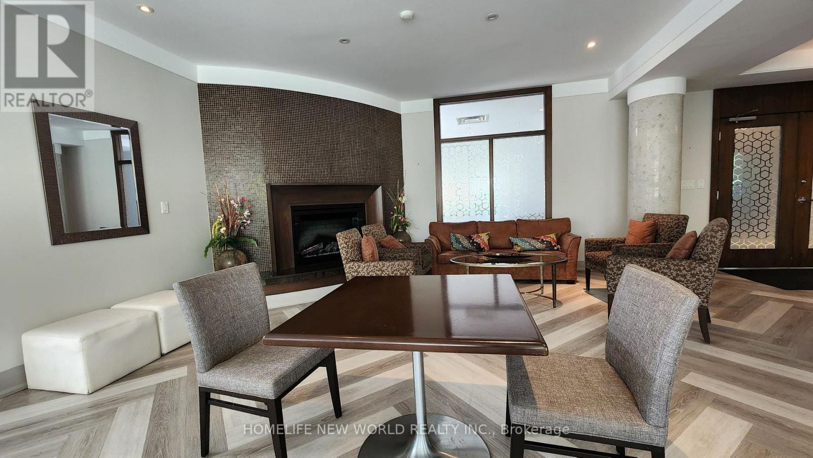 404 - 3830 Bathurst Street, Toronto (clanton Park), Ontario