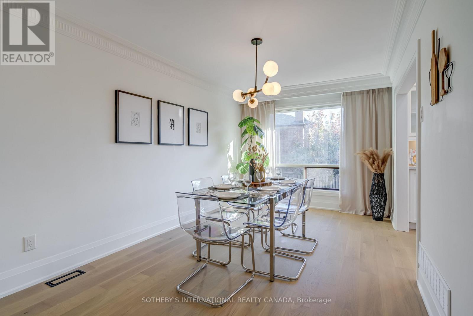 34 Euphrasia Drive, Toronto (yorkdale-glen Park), Ontario