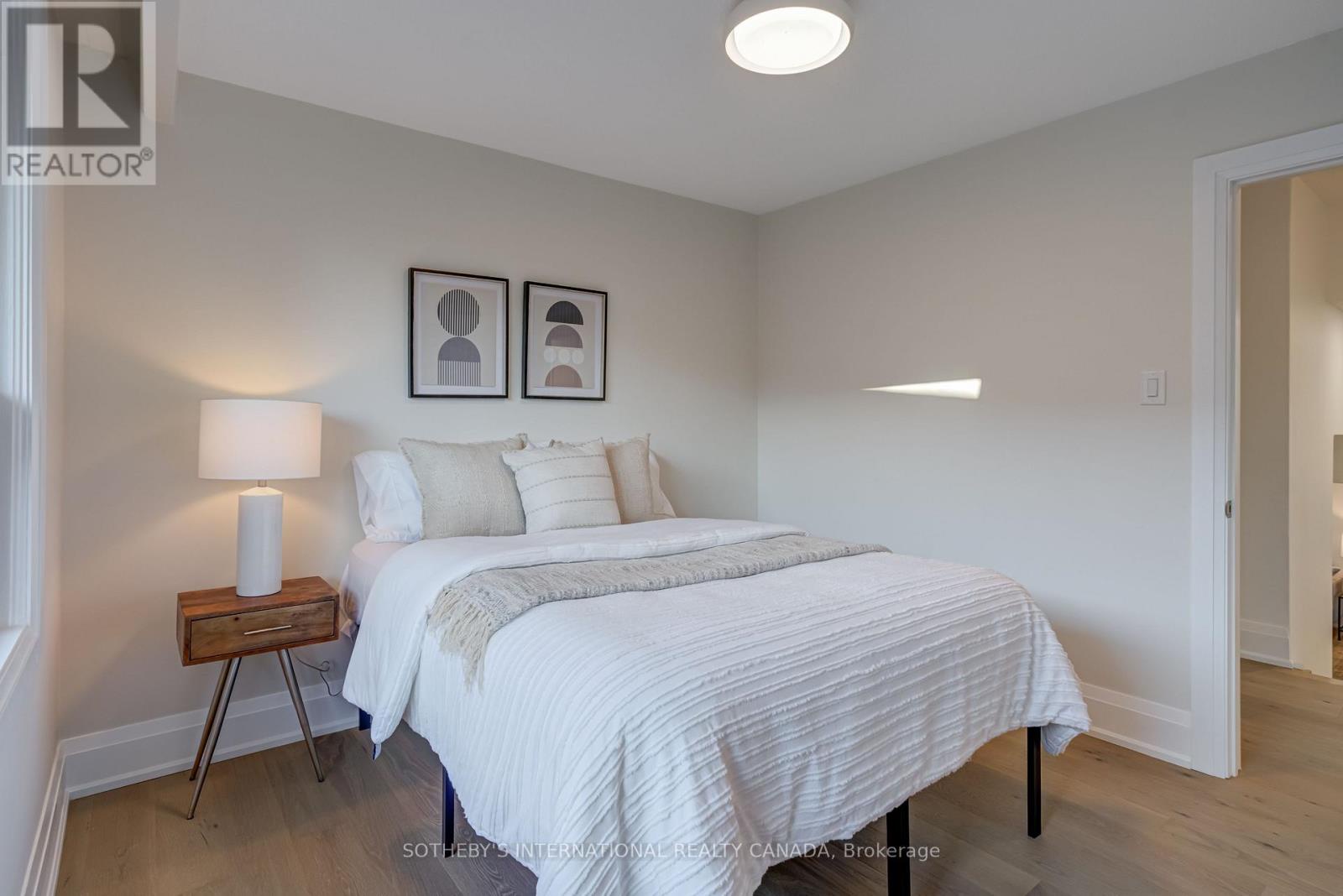 34 Euphrasia Drive, Toronto (yorkdale-glen Park), Ontario