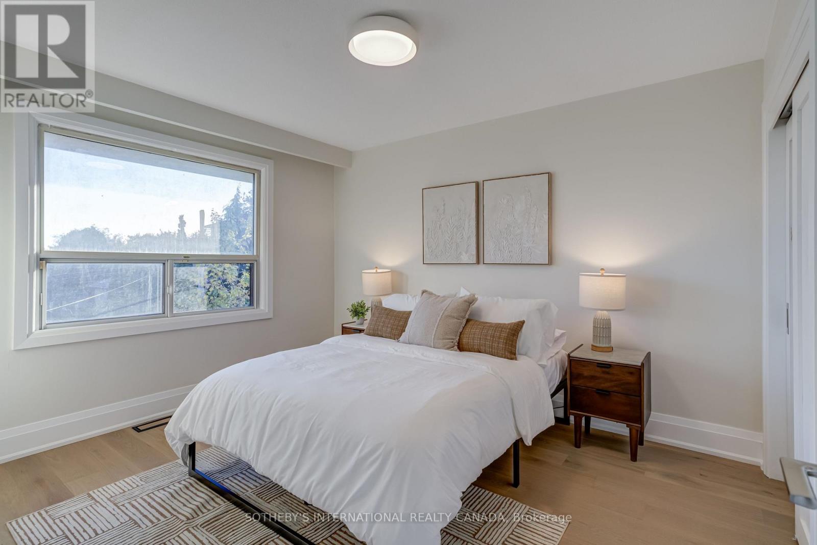 34 Euphrasia Drive, Toronto (yorkdale-glen Park), Ontario