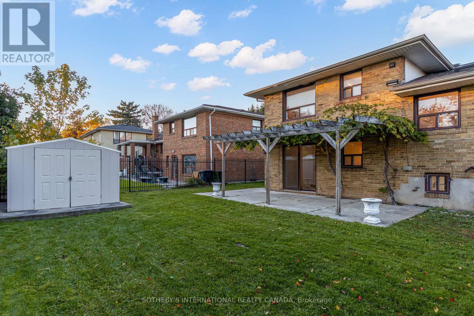 34 Euphrasia Drive, Toronto (yorkdale-glen Park), Ontario